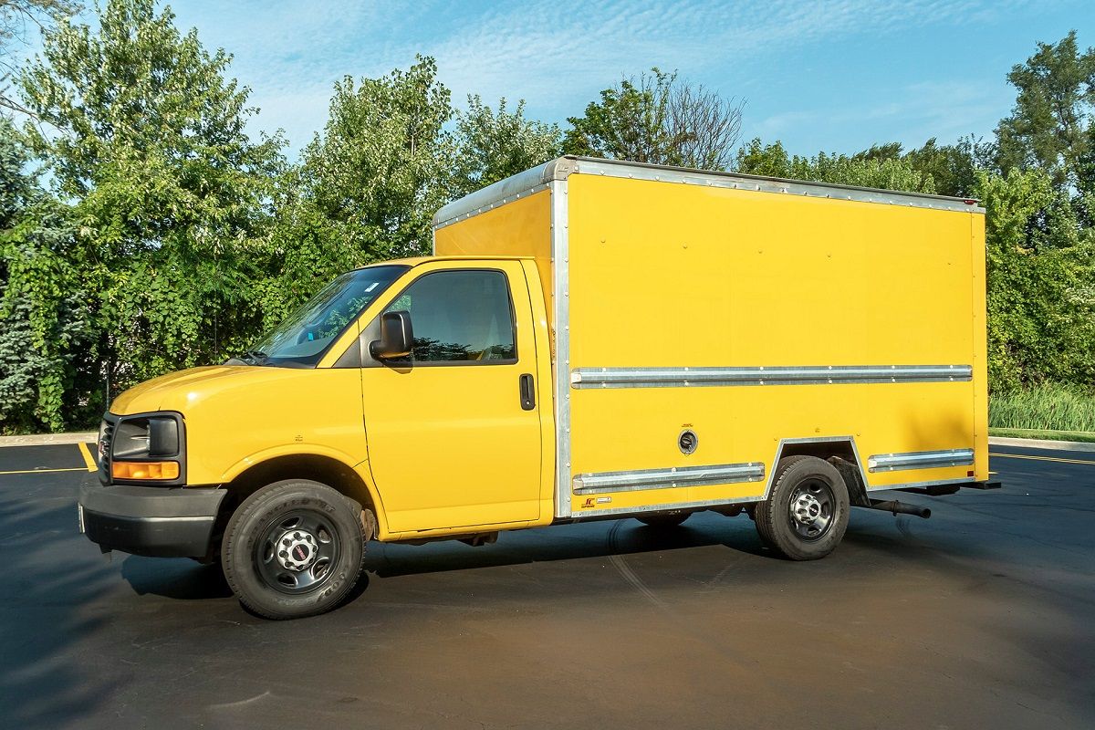 26in Box Trucks For Sale: Your Comprehensive Guide to Finding the Perfect Commercial Vehicle